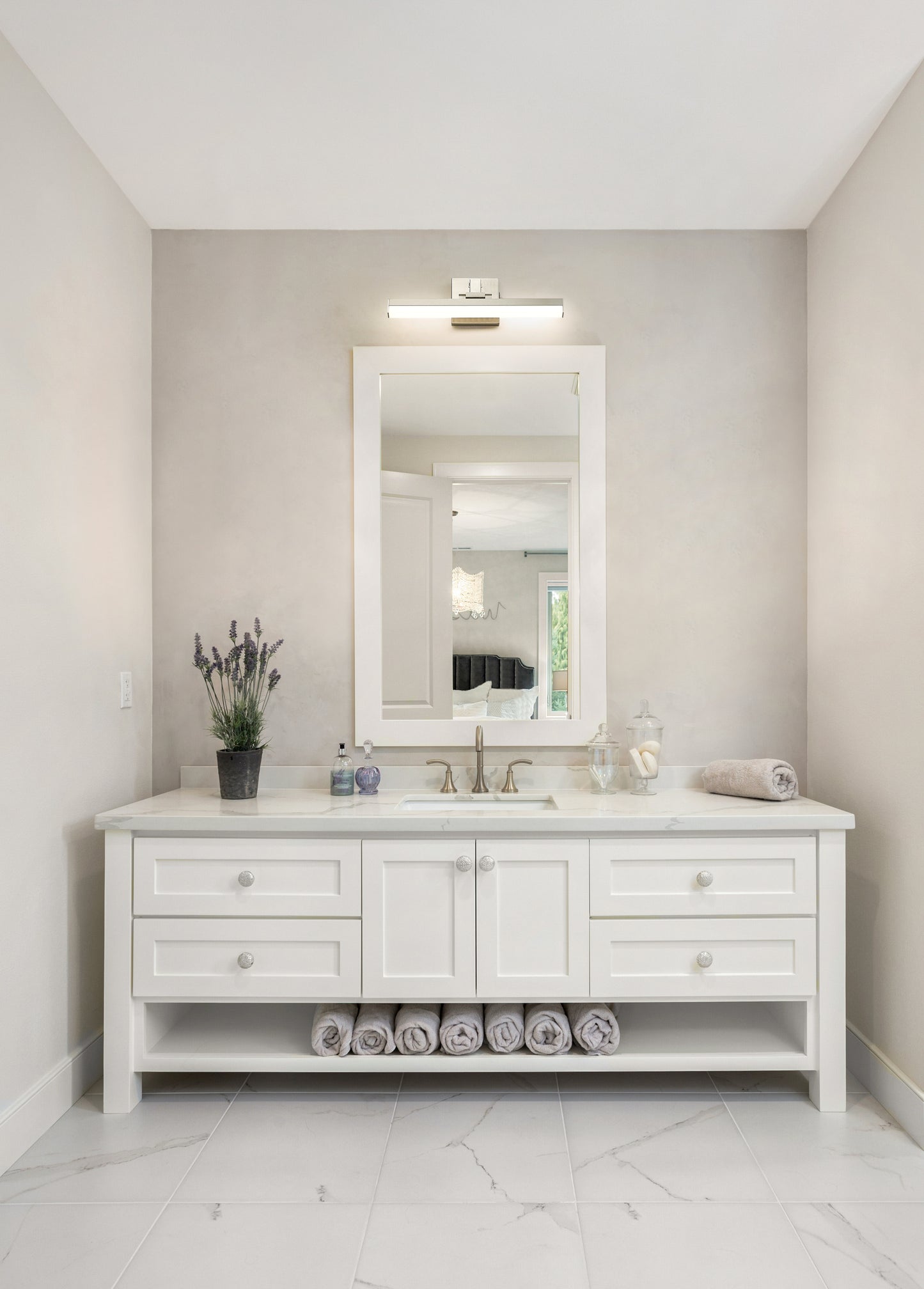 1 Light Vanity