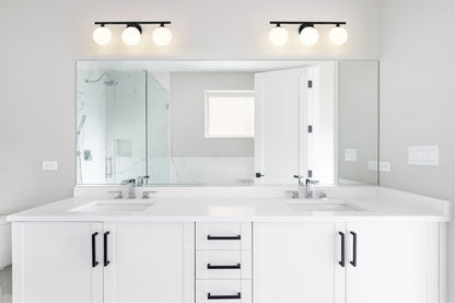 3 Light Vanity