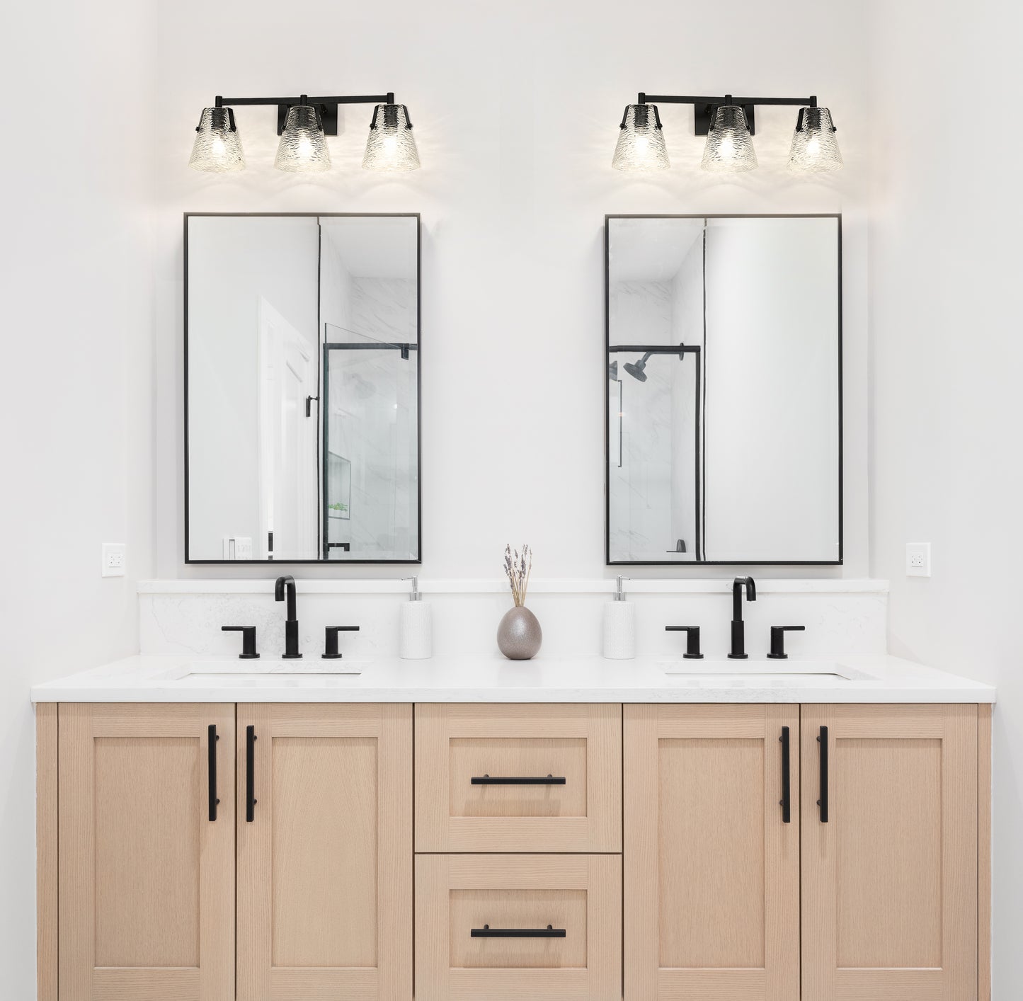 3 Light Vanity